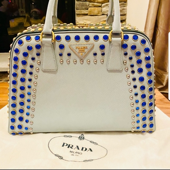 Prada Handbags - *PRICE FIRM* EUC Auth Prada Saffiano Lux Satchel!